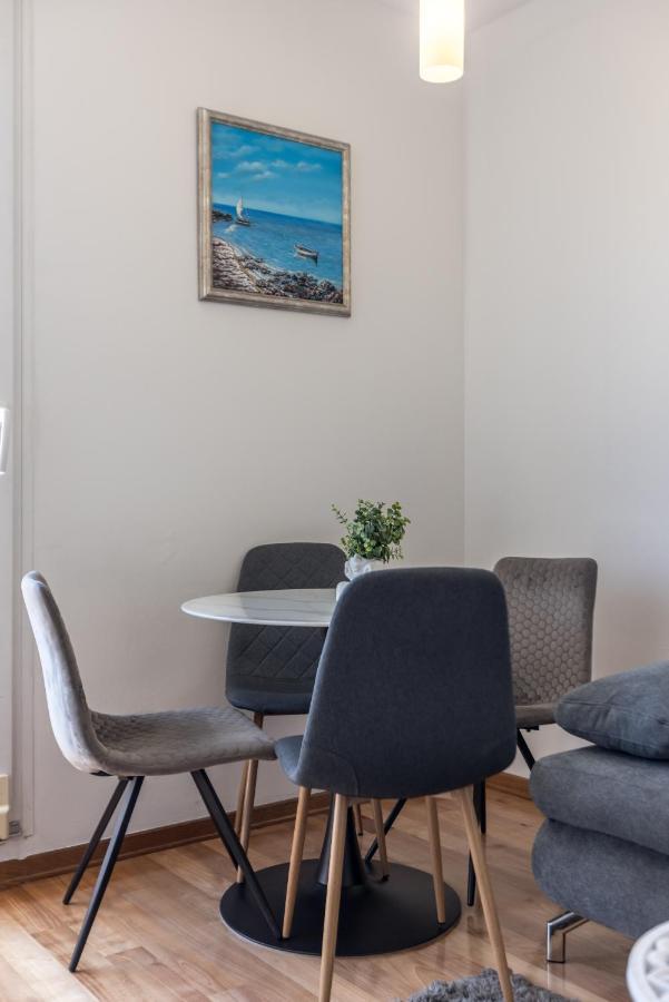 Apartment Split Karoglan ภายนอก รูปภาพ