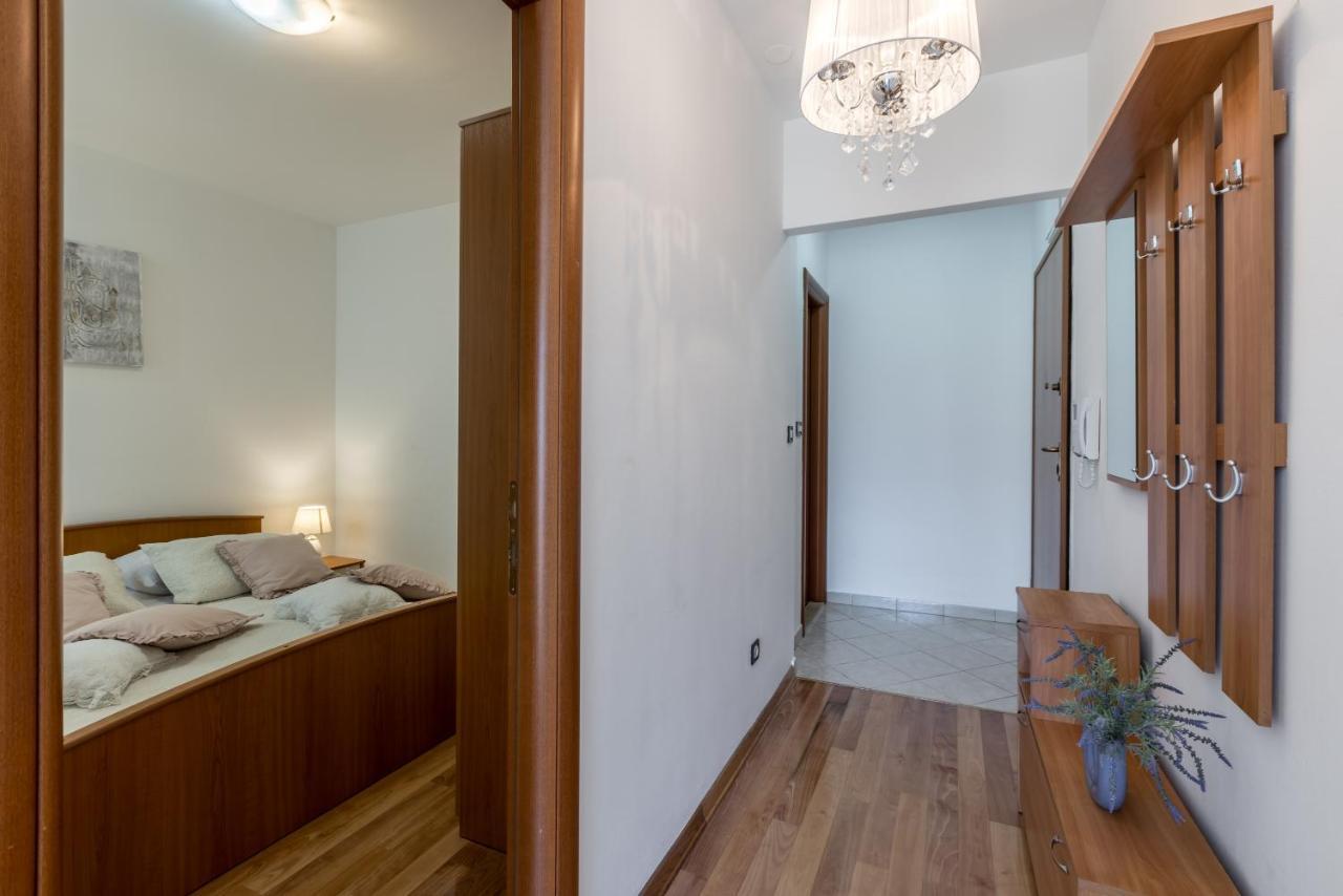 Apartment Split Karoglan ภายนอก รูปภาพ