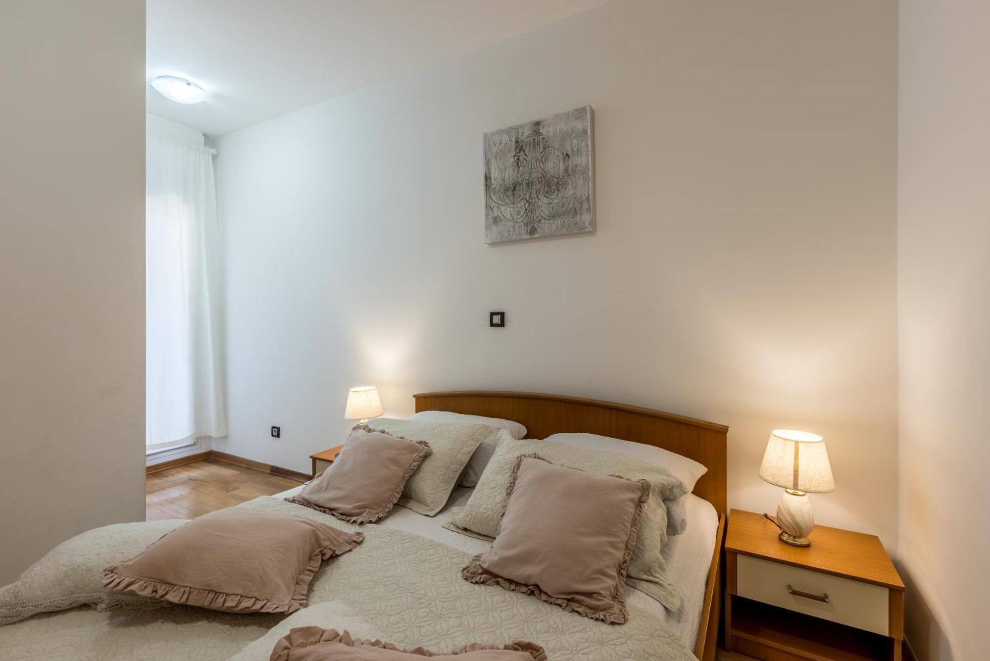 Apartment Split Karoglan ภายนอก รูปภาพ